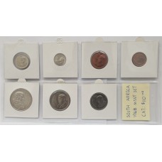 SOUTH AFRICA 1968 . MINT SET . INCLUDING THE SCARCE ONE RAND COIN